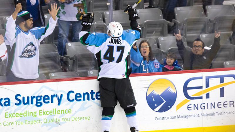 CYCLONES ACQUIRE JONES FROM MAINE