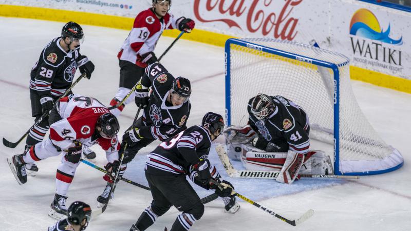 Lot Detail - Justin Vaive - Cincinnati Cyclones - Game-Worn