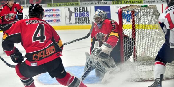 Kalamazoo Sneaks Past Cyclones 3-1